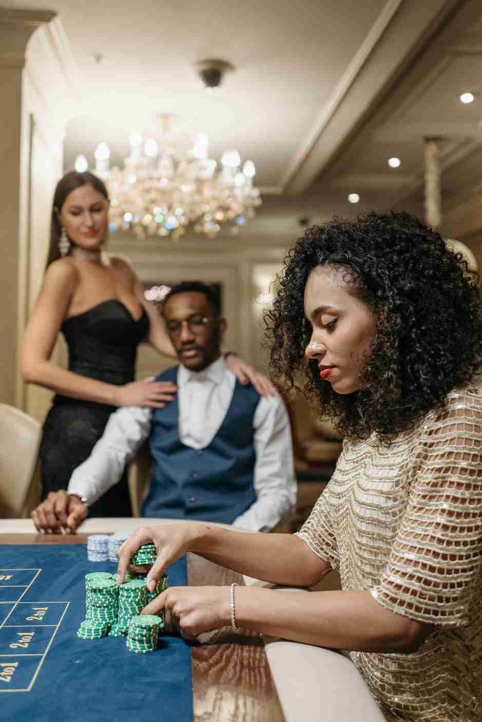 Cashback Bonuses vs Free Spins: A Comprehensive Comparison